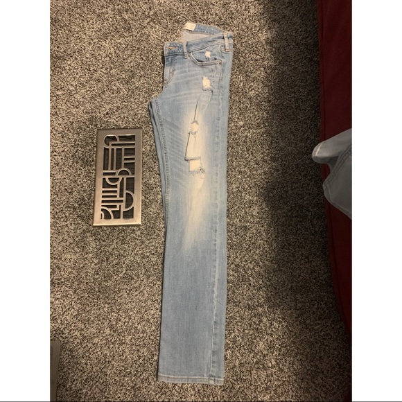 Hollister Jeans - Picture 1 of 4